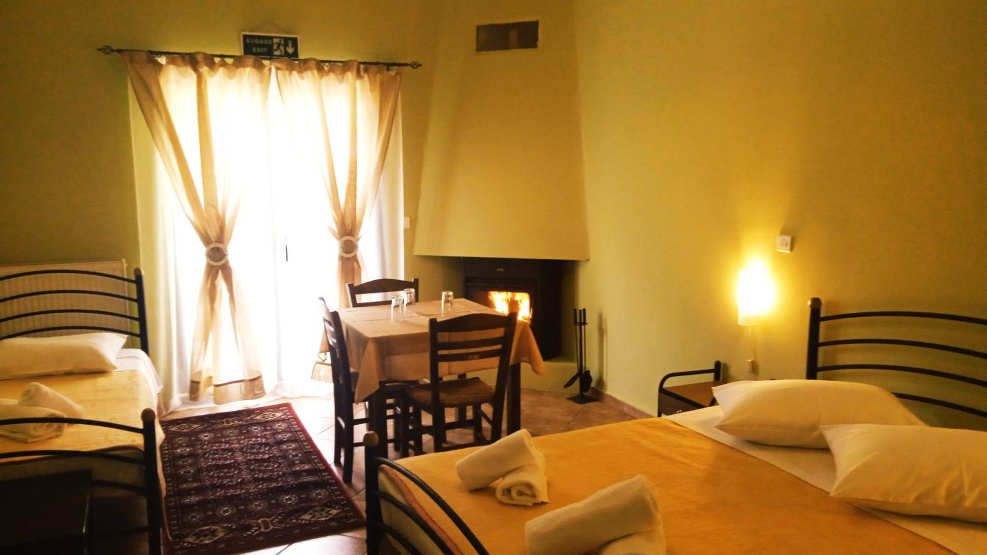 Guesthouse Eleftherios Kalawrita Zewnętrze zdjęcie