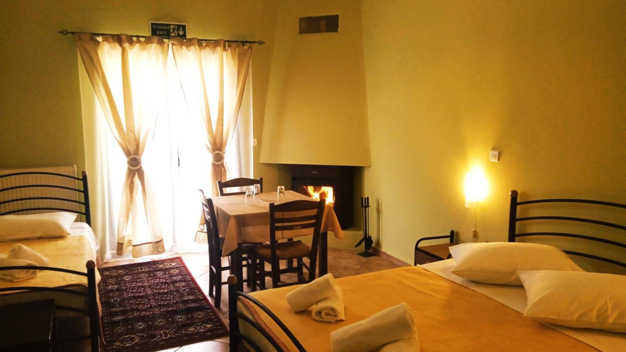Guesthouse Eleftherios Kalawrita Zewnętrze zdjęcie