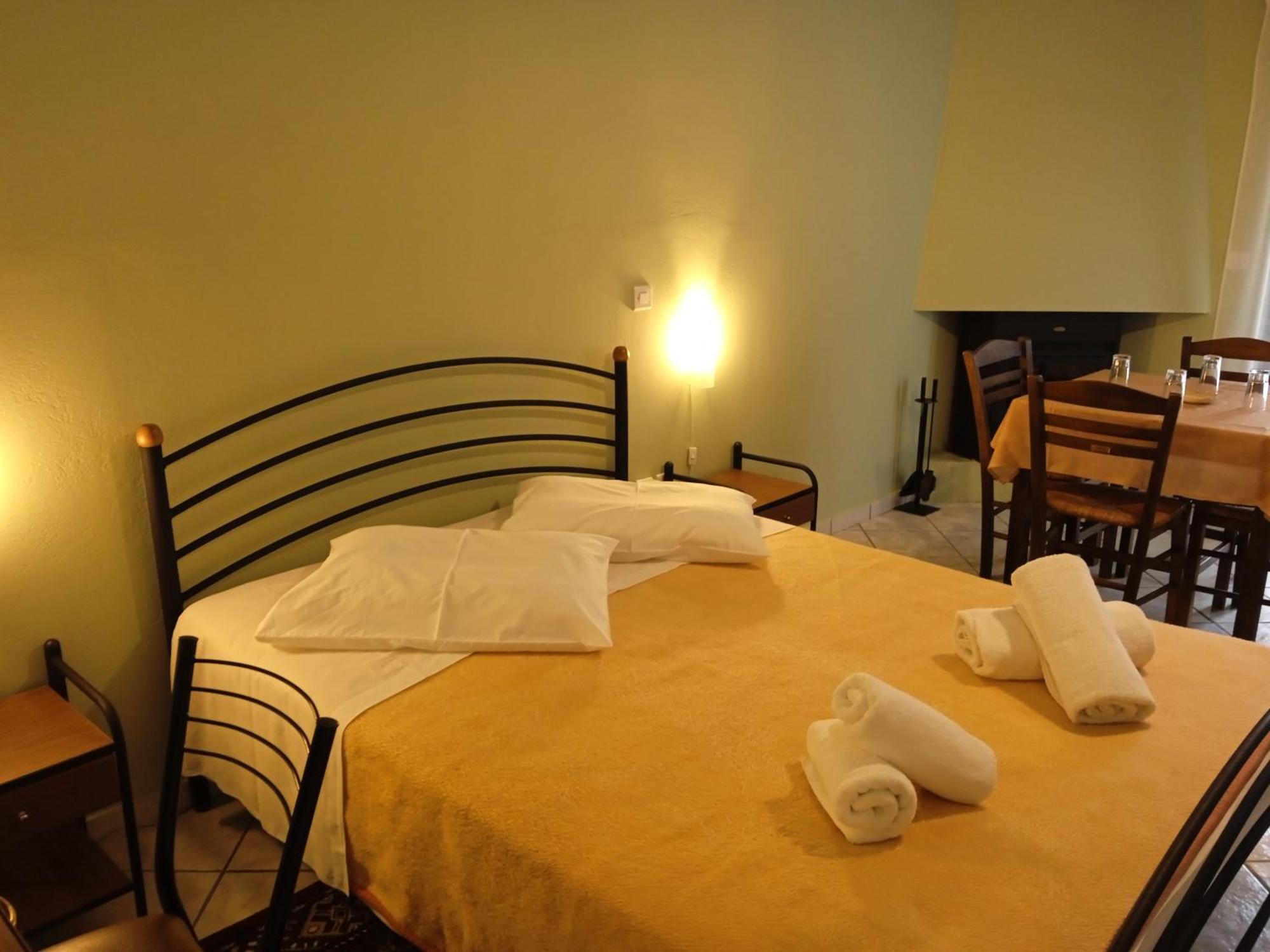 Guesthouse Eleftherios Kalawrita Zewnętrze zdjęcie