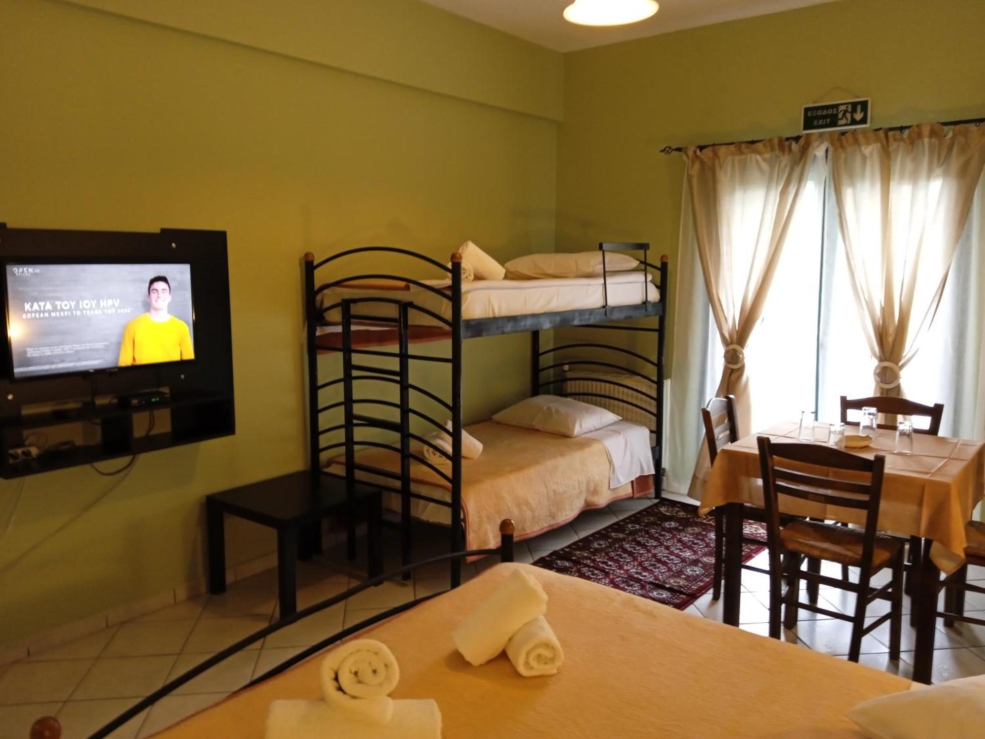 Guesthouse Eleftherios Kalawrita Zewnętrze zdjęcie