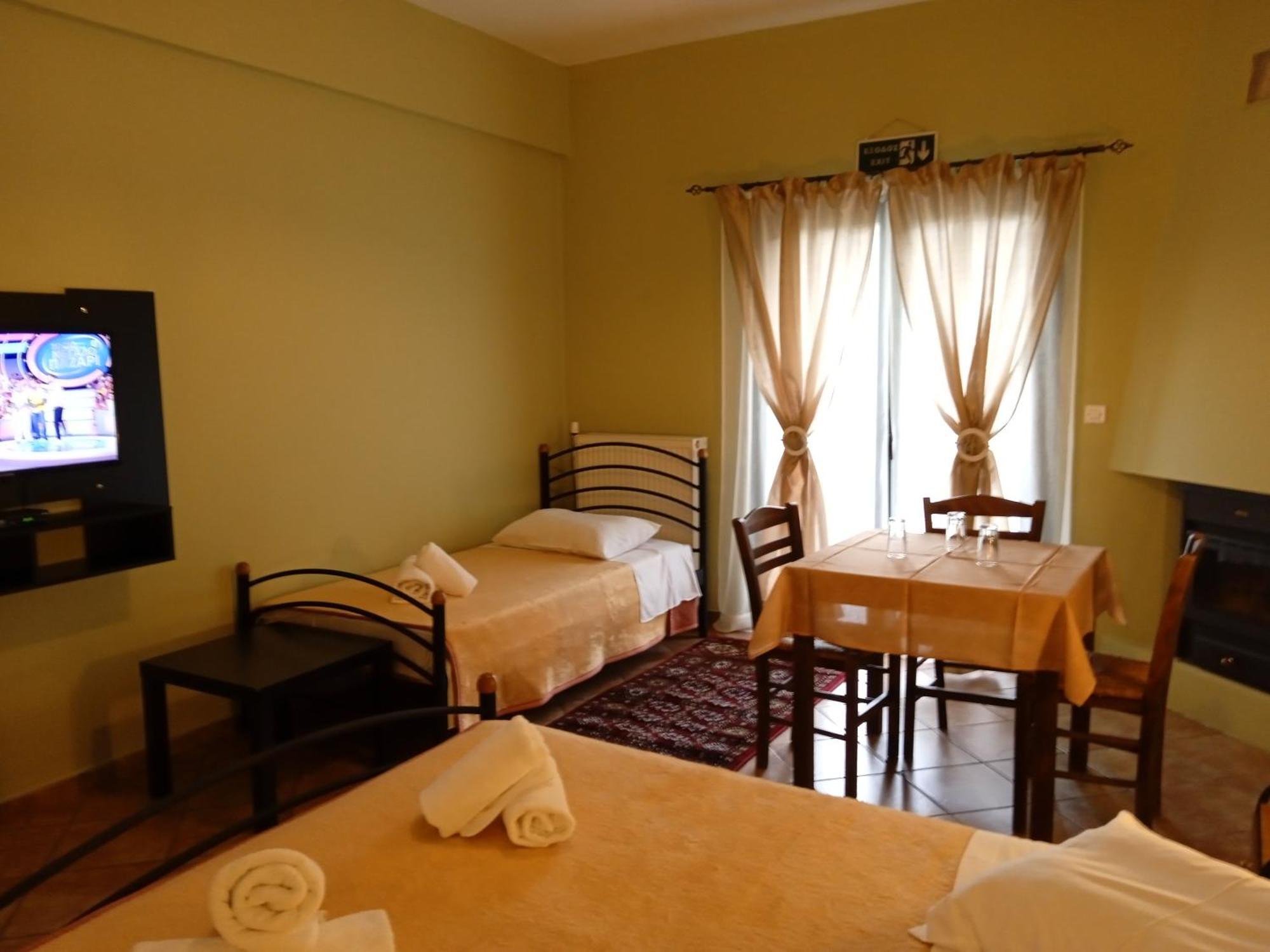 Guesthouse Eleftherios Kalawrita Zewnętrze zdjęcie