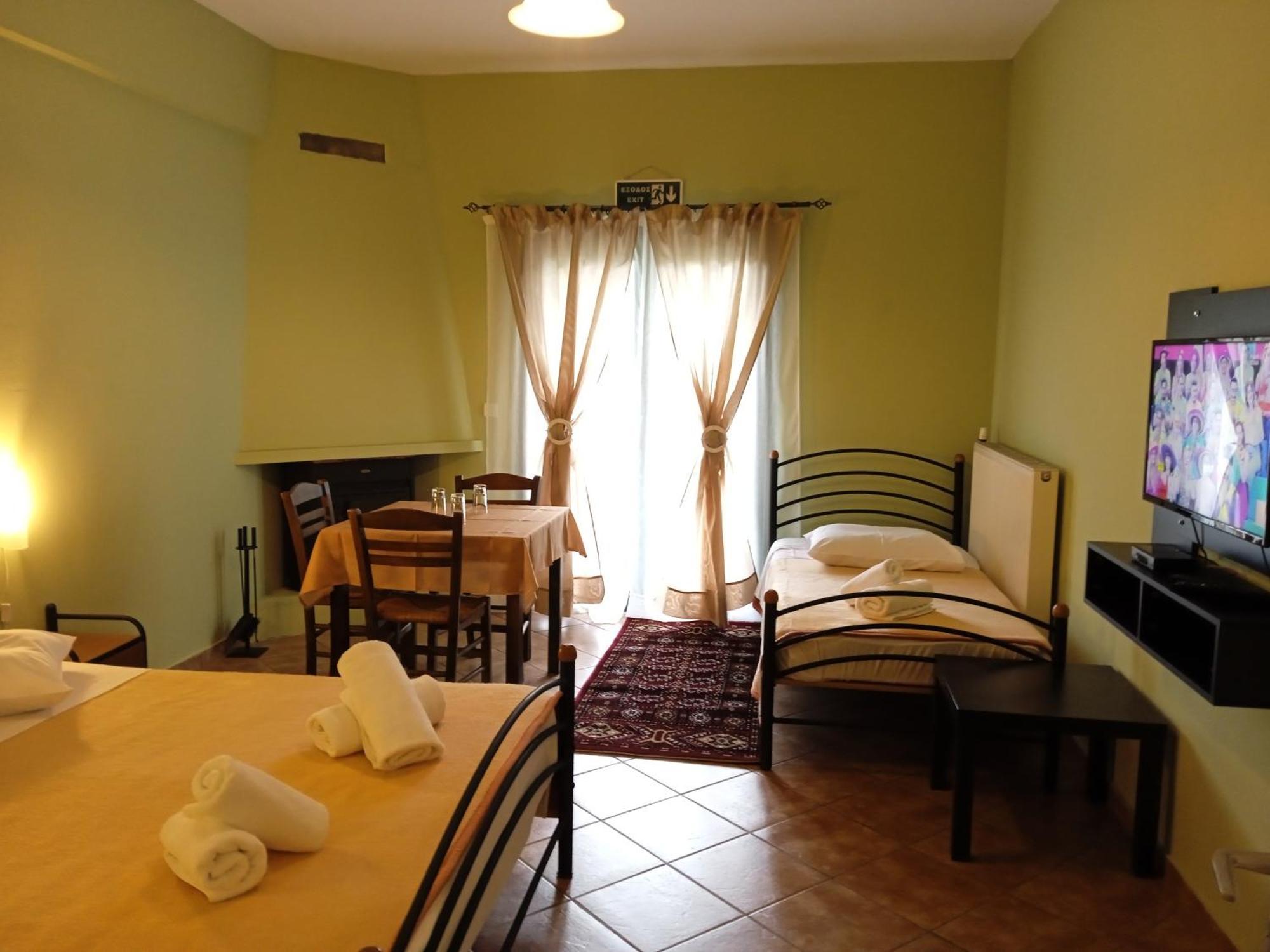 Guesthouse Eleftherios Kalawrita Zewnętrze zdjęcie