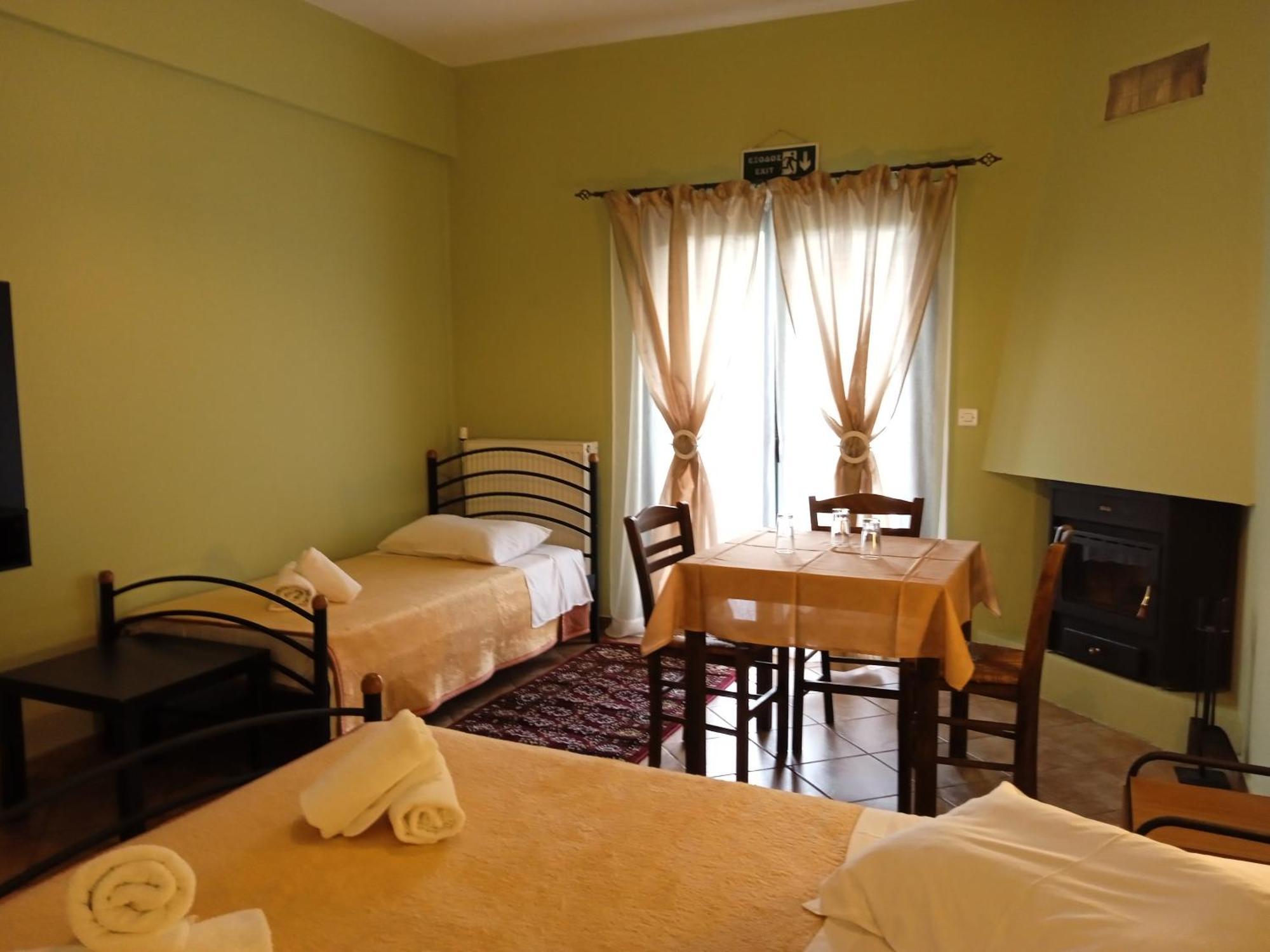 Guesthouse Eleftherios Kalawrita Zewnętrze zdjęcie