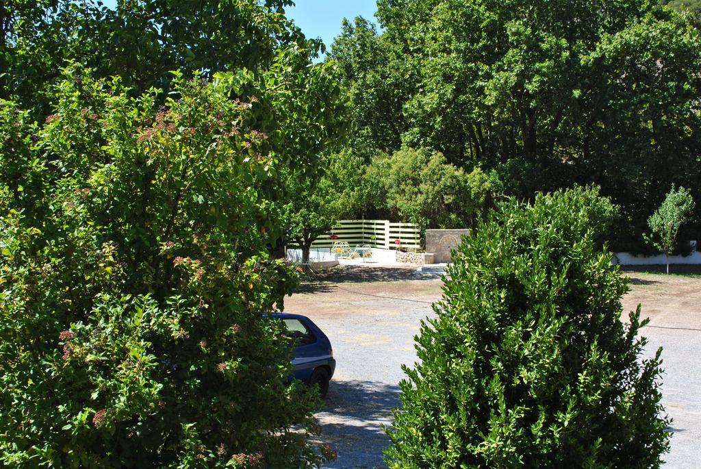 Guesthouse Eleftherios Kalawrita Zewnętrze zdjęcie
